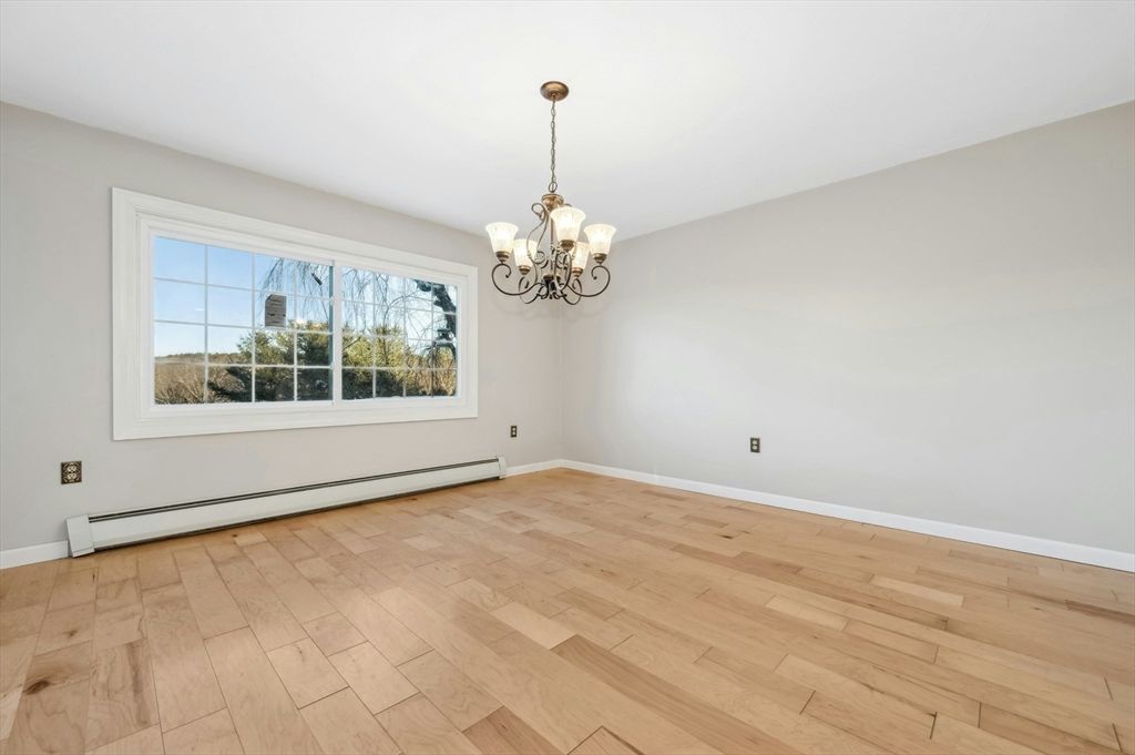 Chandelier, Empty room, Interior, Wood Texture Flooring