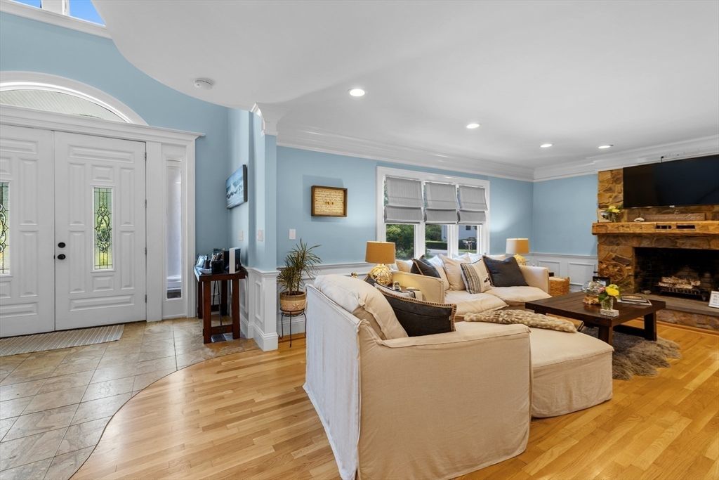 Fireplace, Interior, Living room, Recessed Lighting, Wood Texture Flooring