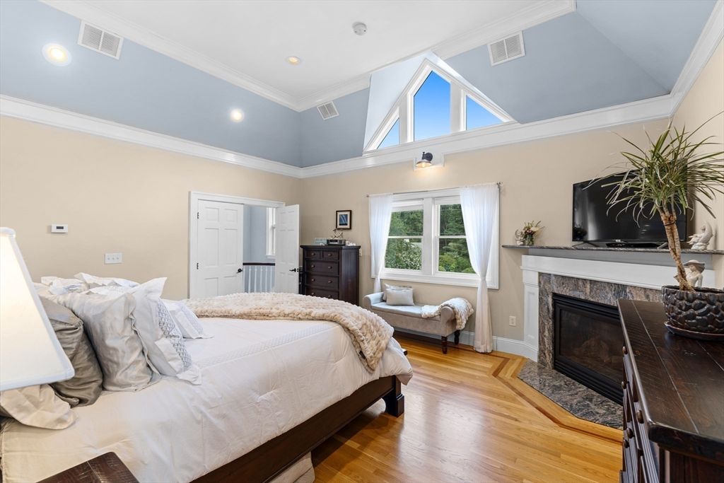 Bedroom, Fireplace, Interior, Recessed Lighting, Wood Texture Flooring