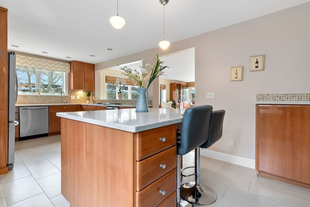Interior, Kitchen, Pendant Lights, Recessed Lighting, Stainless Steel Appliances