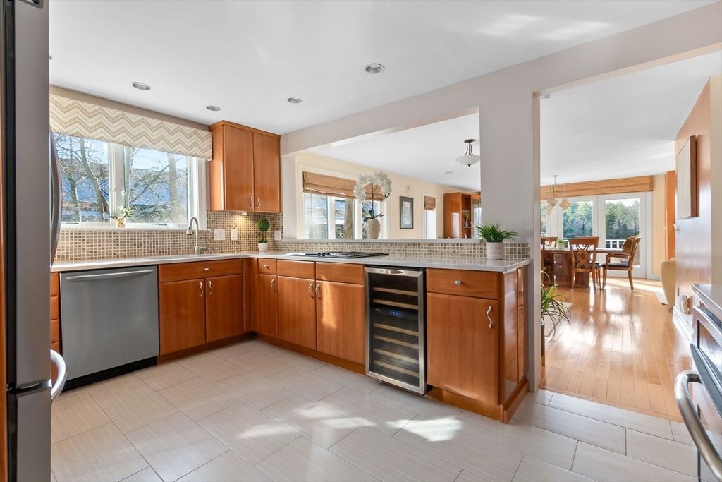 Dining room, Interior, Kitchen, Recessed Lighting, Stainless Steel Appliances, Wood Texture Flooring