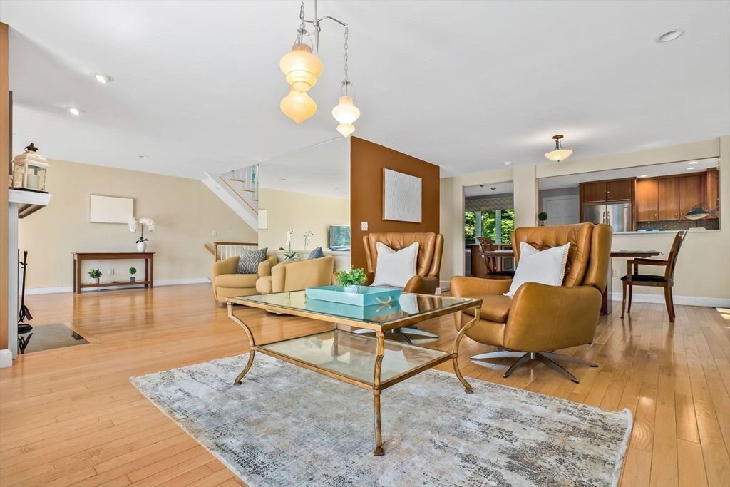 Dining room, Interior, Kitchen, Living room, Pendant Lights, Recessed Lighting, Stainless Steel Appliances, Wood Texture Flooring