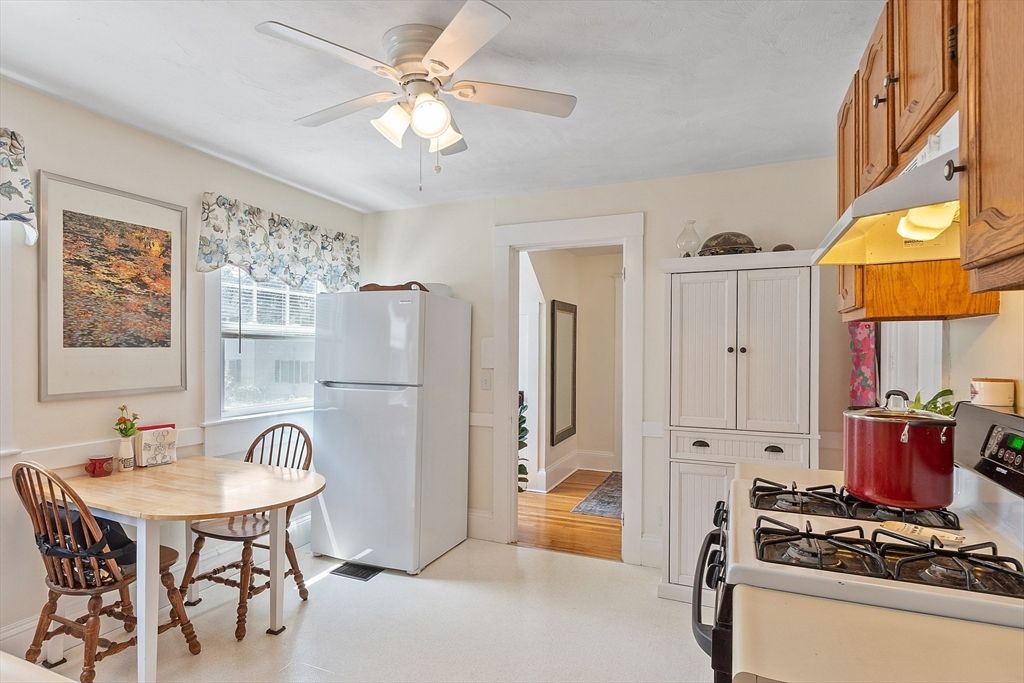 Dining room, Interior, Kitchen