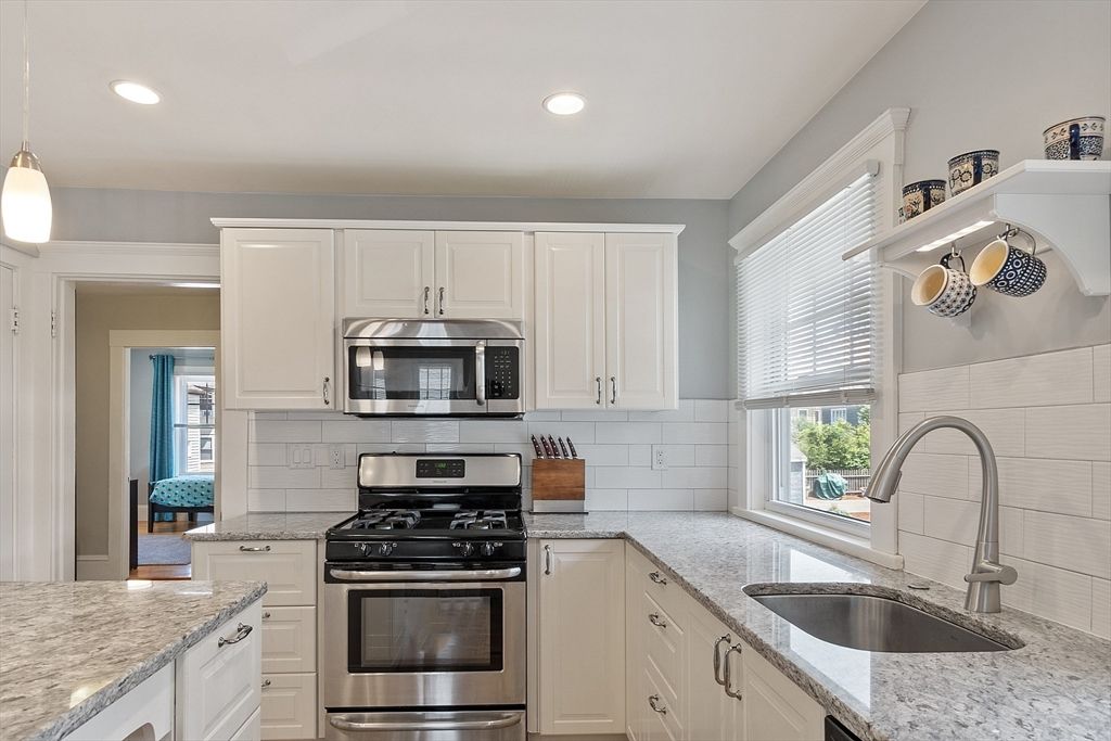 Interior, Kitchen, Pendant Lights, Recessed Lighting, Stainless Steel Appliances