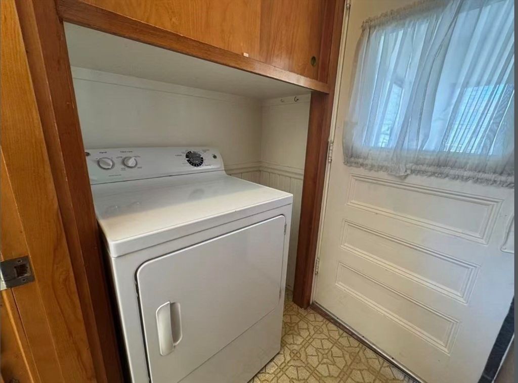 Interior, Utility Closets, Washer