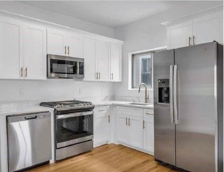 Interior, Kitchen, Stainless Steel Appliances, Wood Texture Flooring