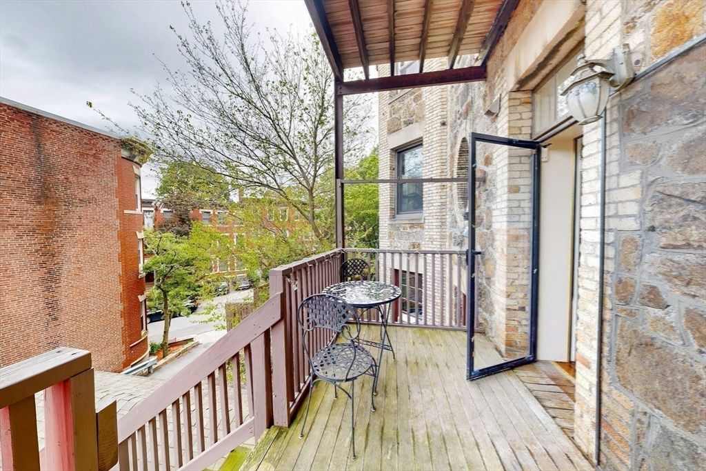 Exterior, Wood Texture Flooring