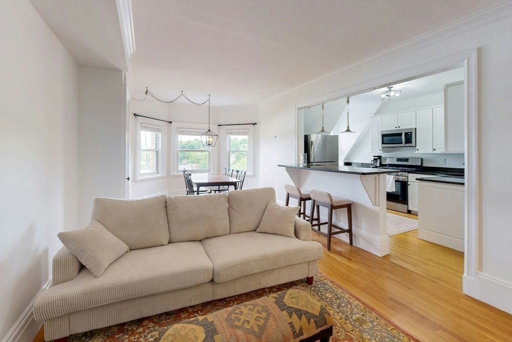 Dining room, Interior, Kitchen, Pendant Lights, Stainless Steel Appliances, Wood Texture Flooring