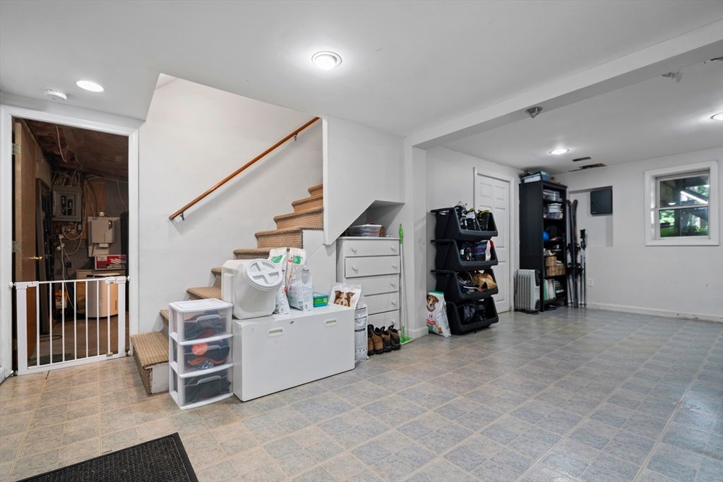 Interior, Recessed Lighting
