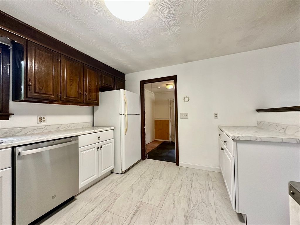 Interior, Kitchen, Marble, Stainless Steel Appliances