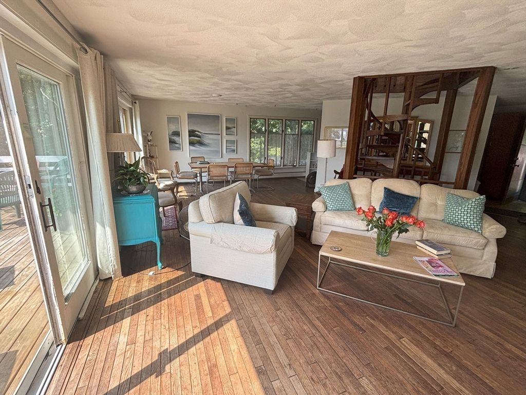 Dining room, Interior, Living room, Wood Texture Flooring
