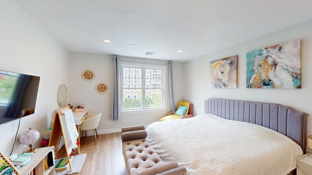Bedroom, Home Office, Interior, Recessed Lighting, Wood Texture Flooring