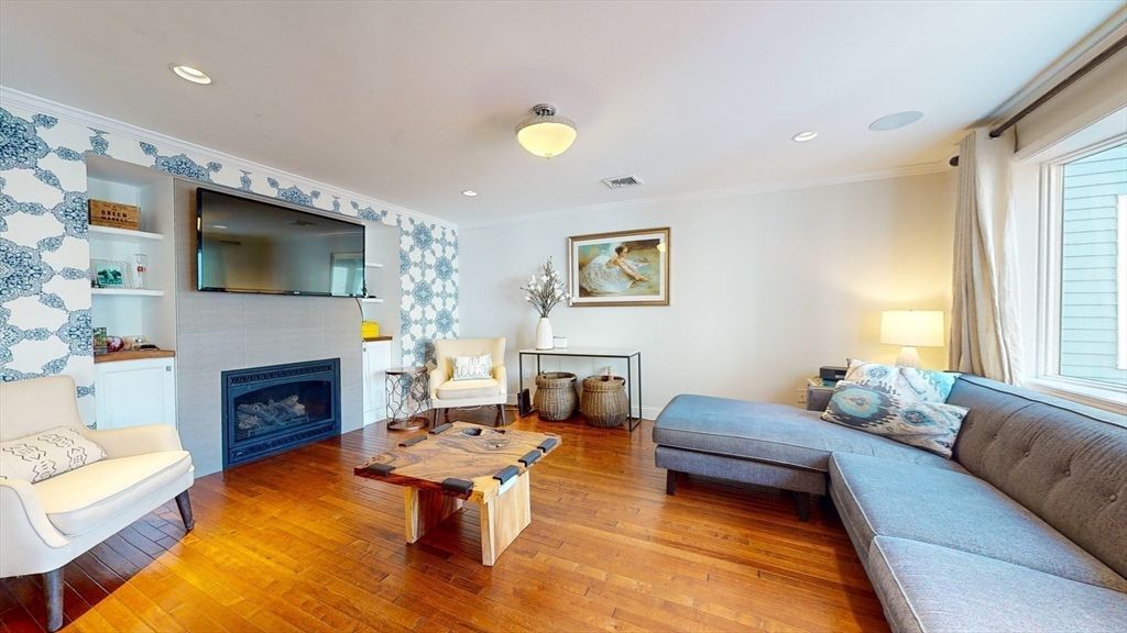 Fireplace, Interior, Living room, Recessed Lighting, Wood Texture Flooring
