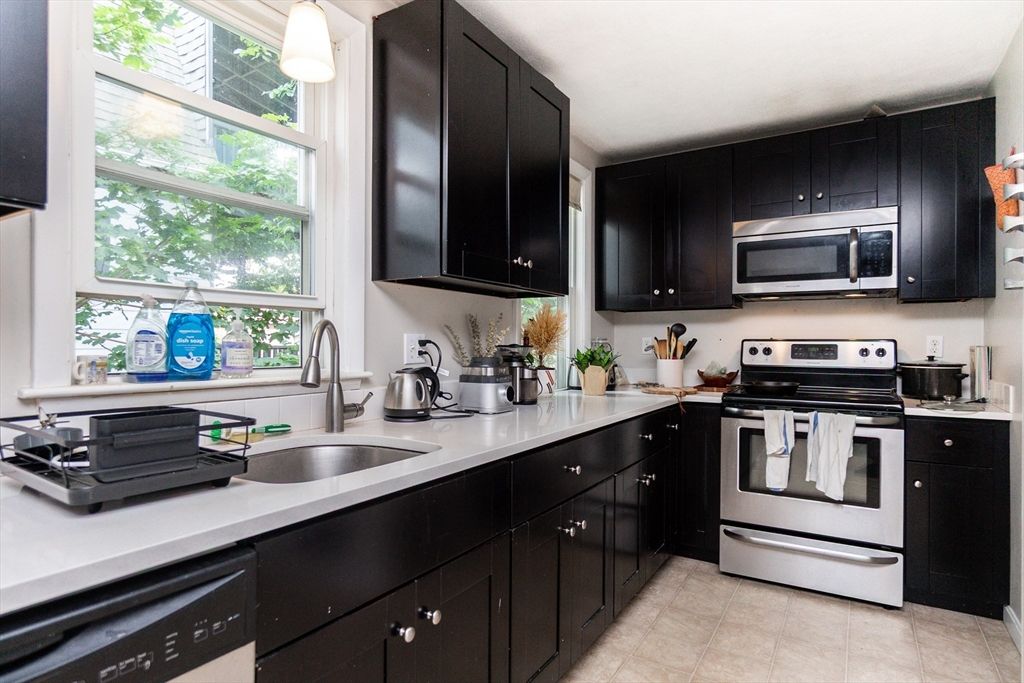 Interior, Kitchen, Stainless Steel Appliances