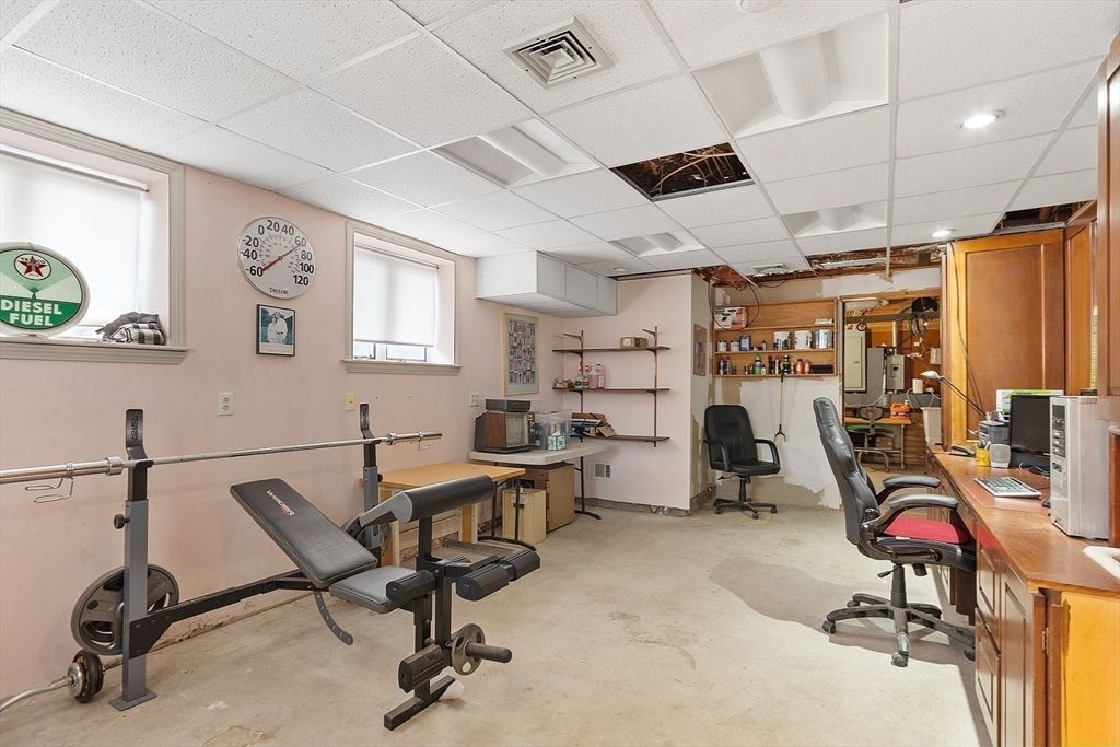 Fitness Equipment, Home Office, Interior, Recessed Lighting
