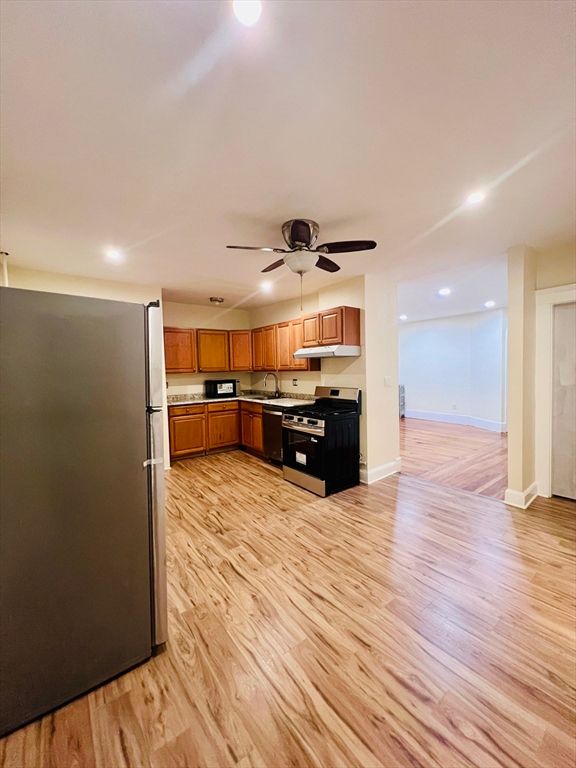 Interior, Kitchen, Recessed Lighting, Wood Texture Flooring