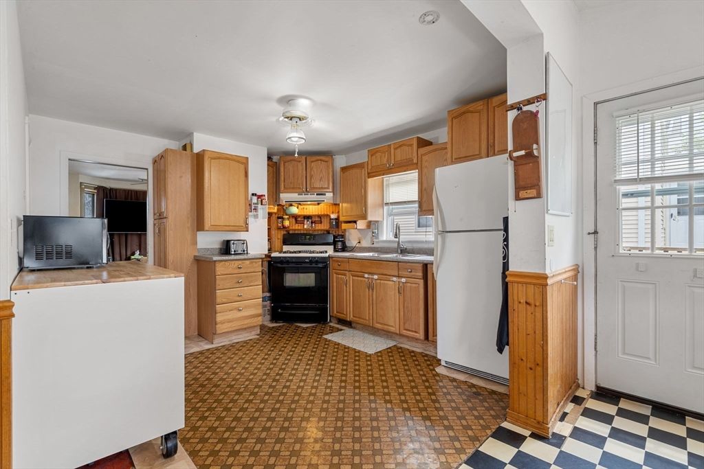 Interior, Kitchen
