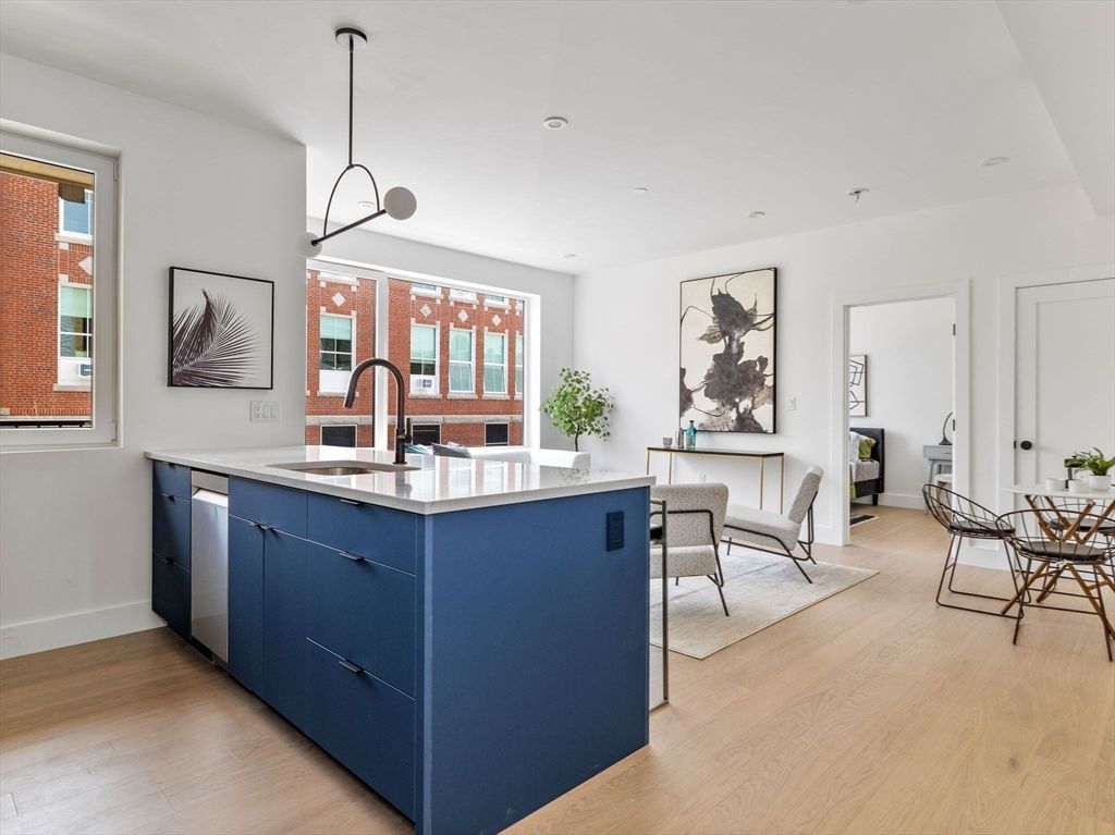 Interior, Kitchen, Pendant Lights, Recessed Lighting, Wood Texture Flooring