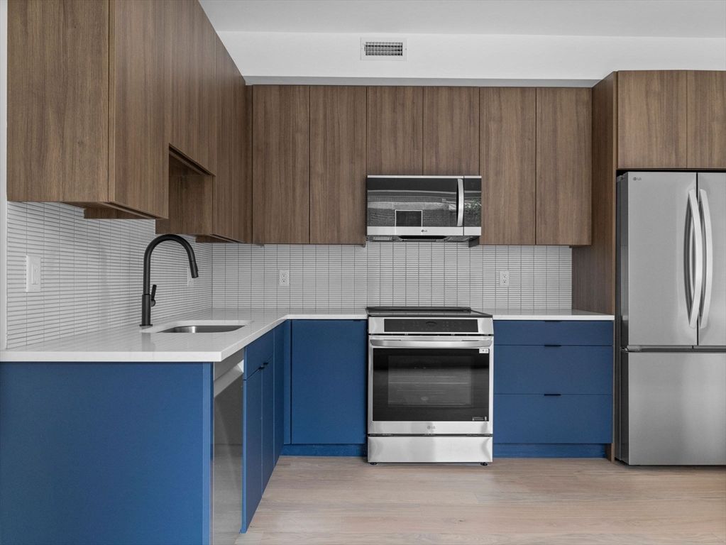 Interior, Kitchen, Stainless Steel Appliances, Wood Texture Flooring