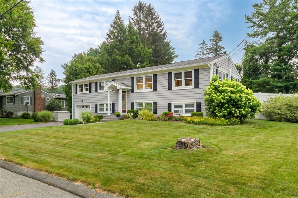 Attached, Backyard, Exterior, Facade, Georgian