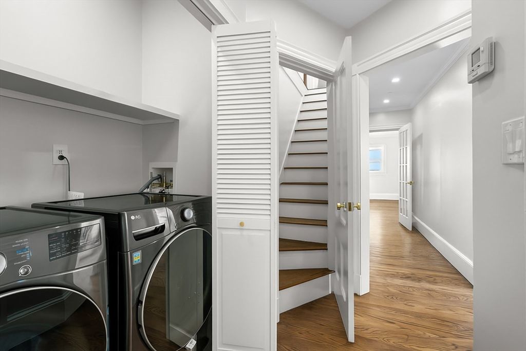 Interior, Recessed Lighting, Utility Closets, Washer, Wood Texture Flooring