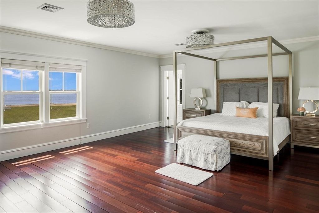 Bedroom, Interior, Water, Wood Texture Flooring