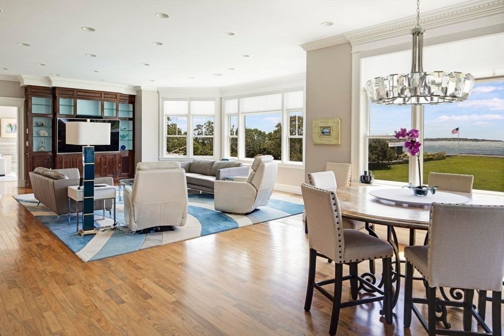 Chandelier, Dining room, Interior, Living room, Recessed Lighting, Wood Texture Flooring