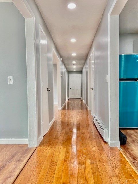 Interior, Recessed Lighting, Wood Texture Flooring