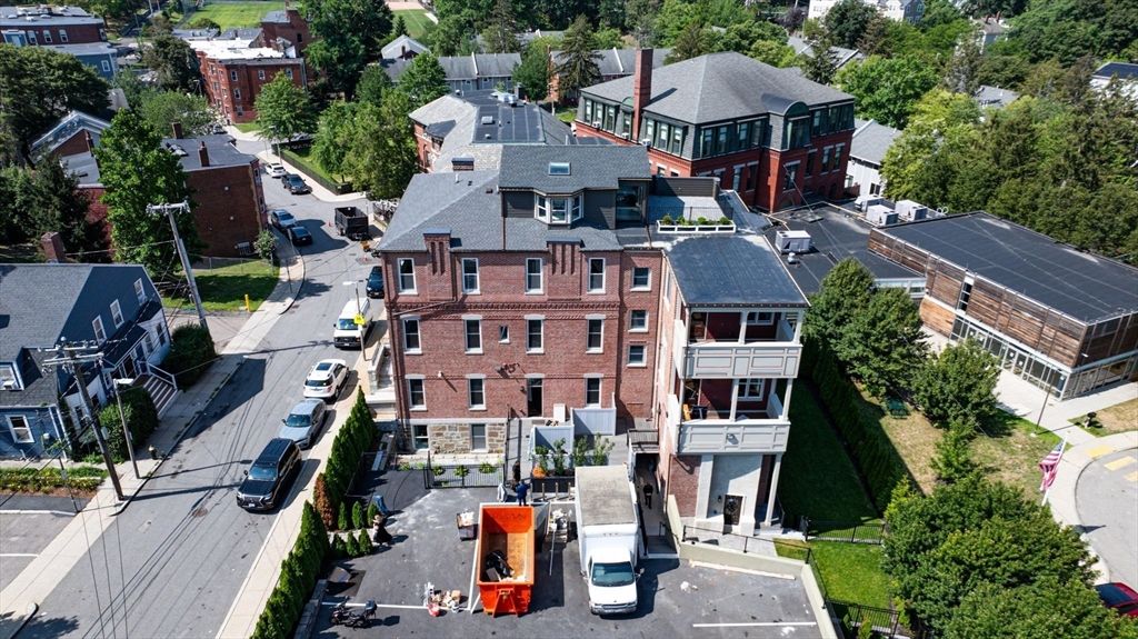 Exterior, Drone