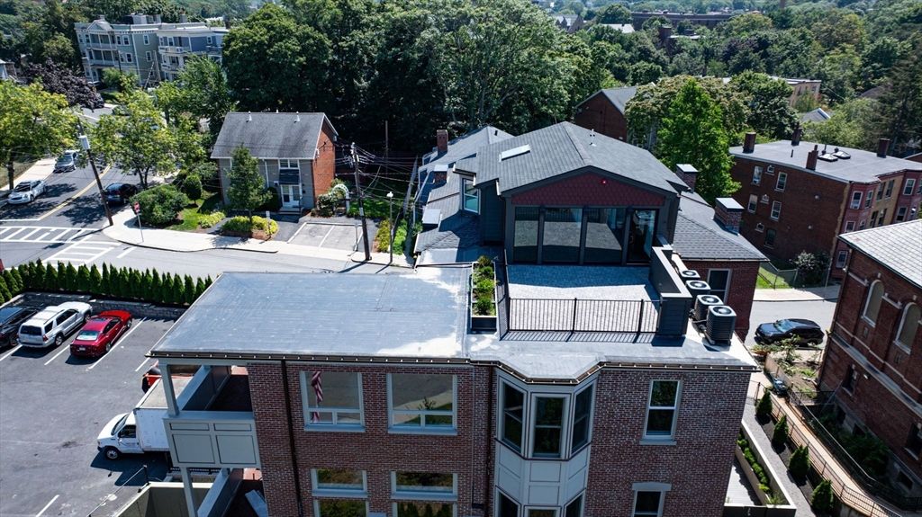 Exterior, Drone
