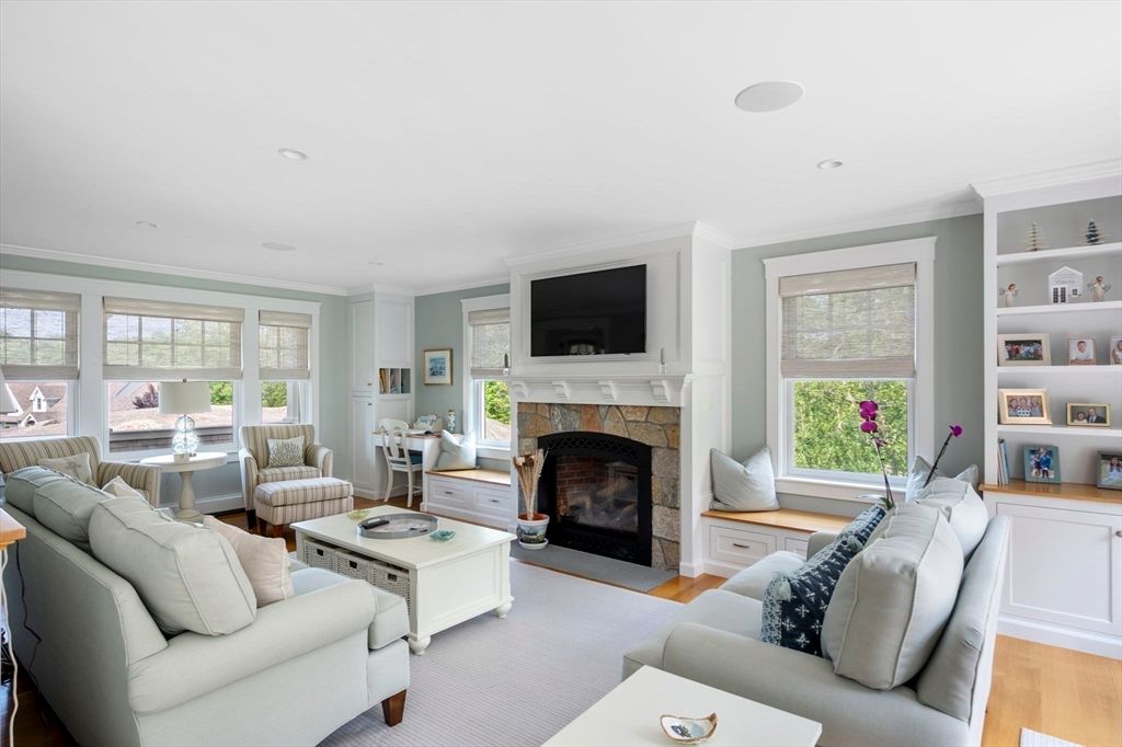 Fireplace, Interior, Living room, Recessed Lighting, Wood Texture Flooring