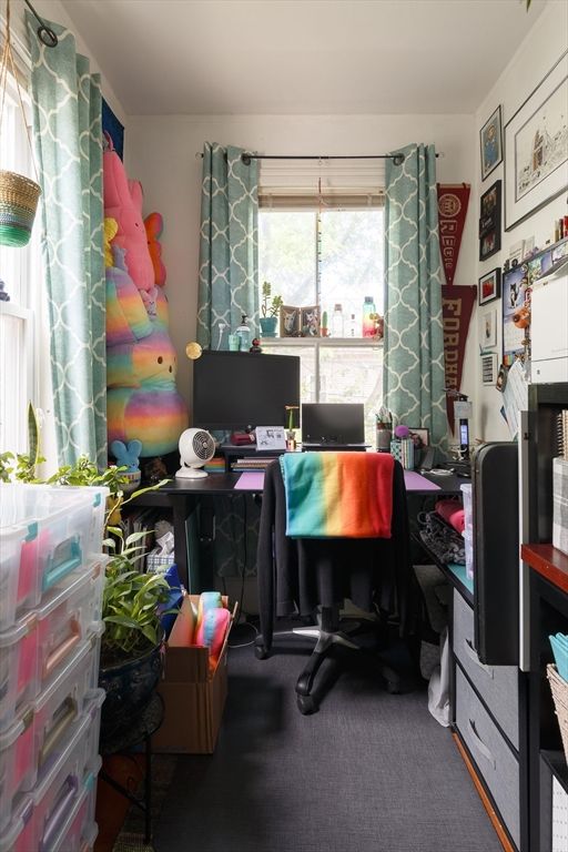 Home Office, Interior
