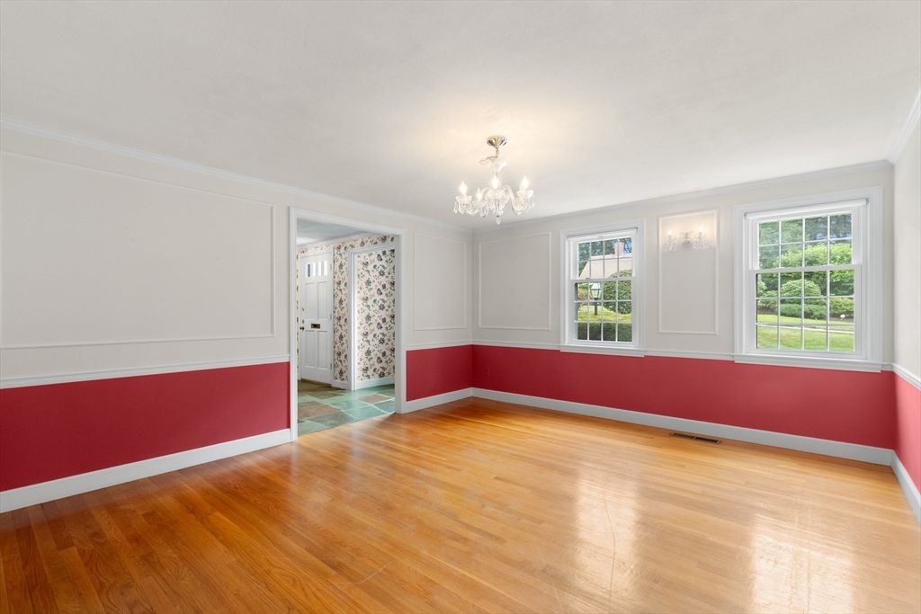 Chandelier, Empty room, Interior, Wood Texture Flooring