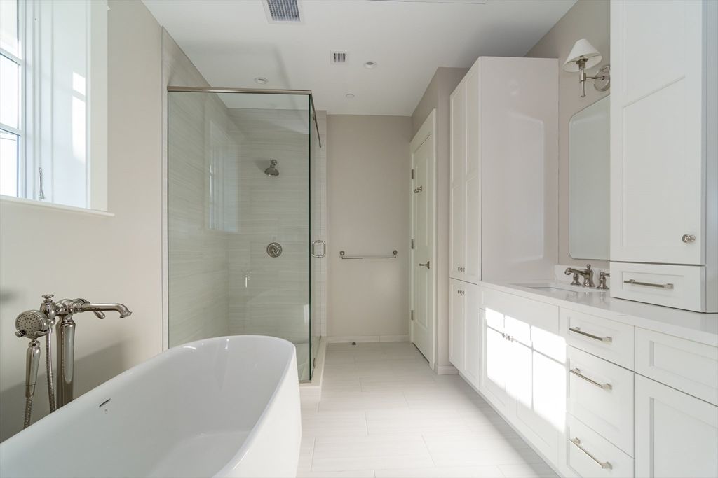 Bathroom, Dual Sink Vanities, Free Standing Baths, Glass Shower, Interior, Recessed Lighting