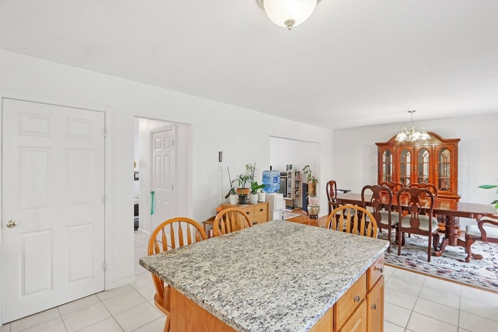 Dining room, Interior