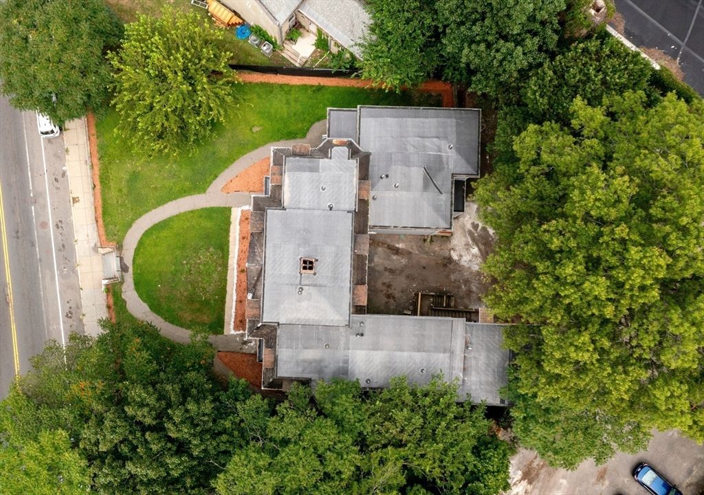 Exterior, Drone