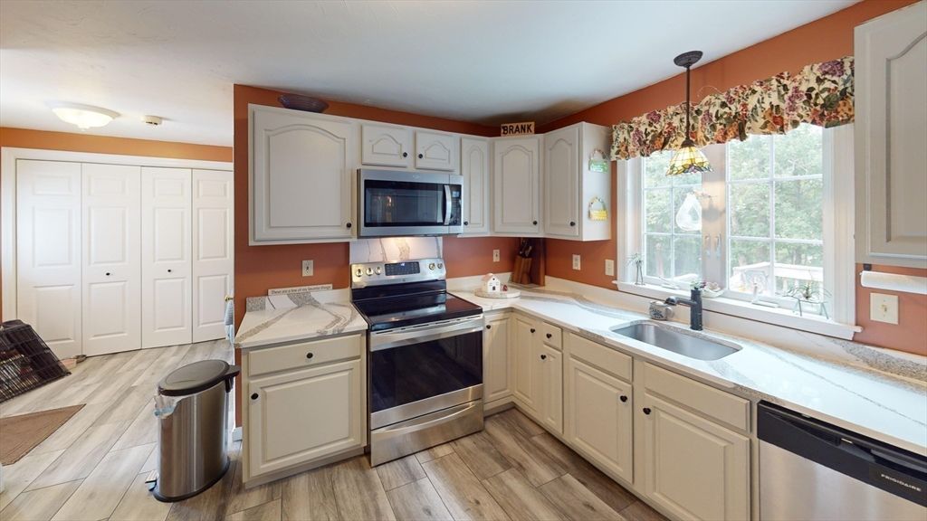 Interior, Kitchen, Pendant Lights, Stainless Steel Appliances, Wood Texture Flooring