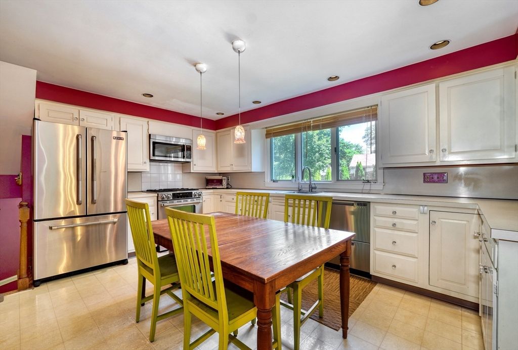 Interior, Kitchen, Pendant Lights, Recessed Lighting, Stainless Steel Appliances