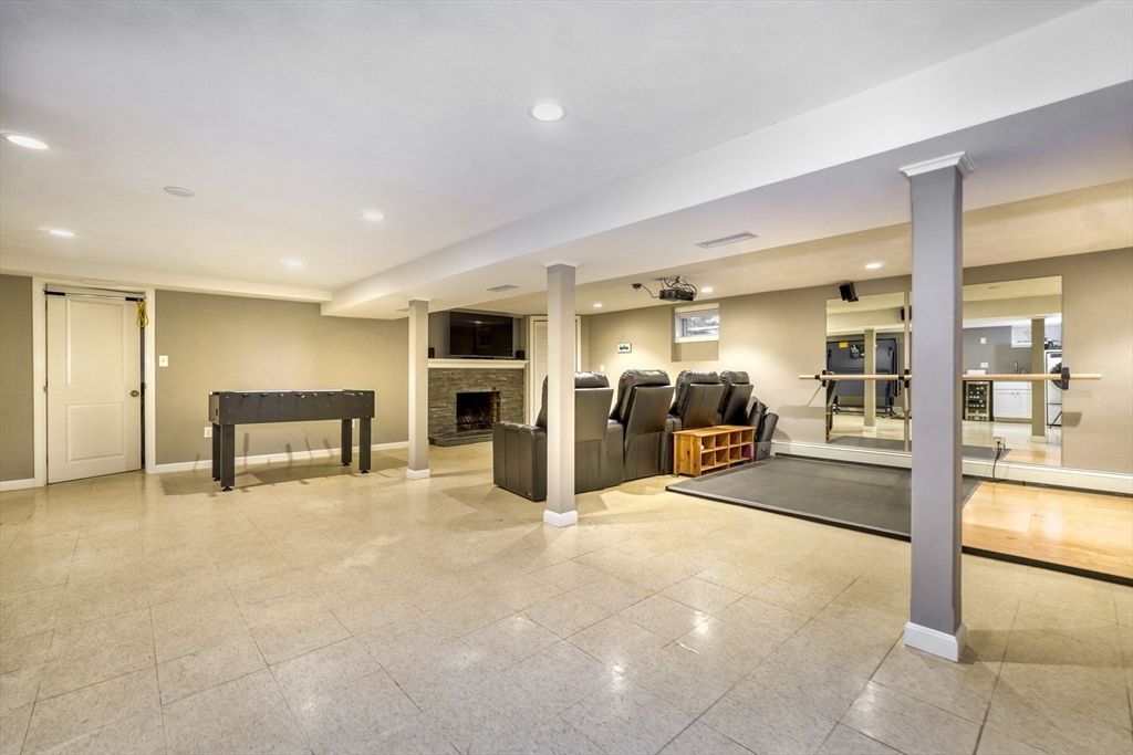 Fireplace, Interior, Recessed Lighting