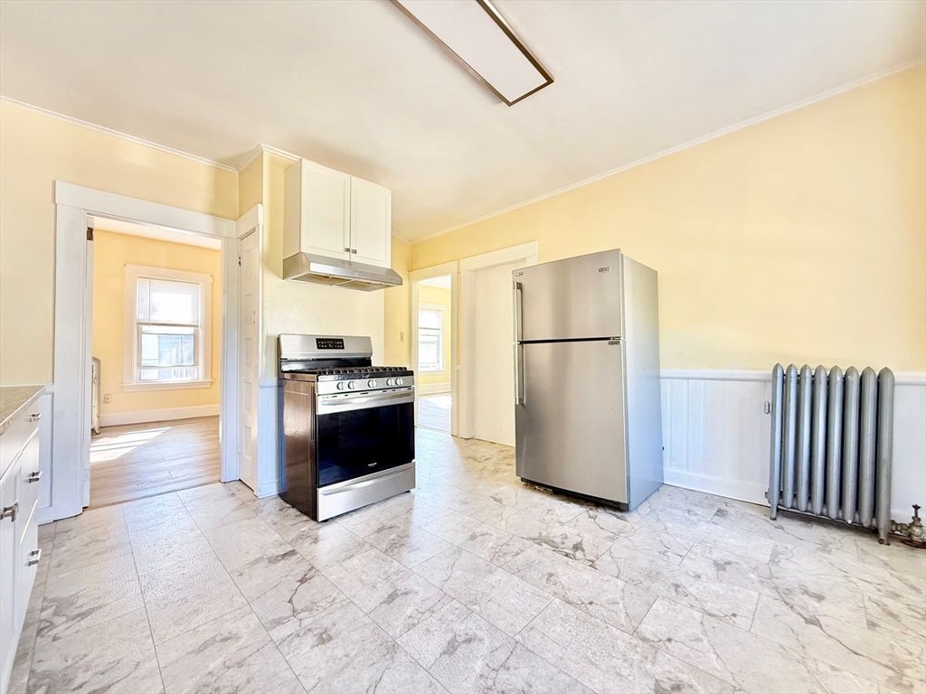 Interior, Kitchen, Marble, Stainless Steel Appliances