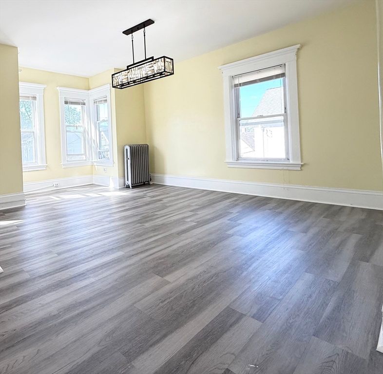 Empty room, Interior, Pendant Lights, Wood Texture Flooring