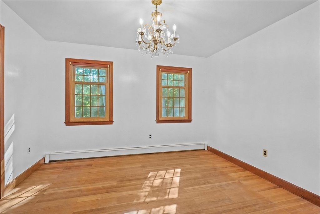 Chandelier, Empty room, Interior, Wood Texture Flooring