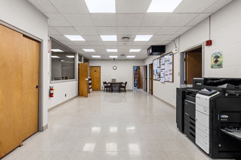 Dining room, Interior, Kitchen, Recessed Lighting