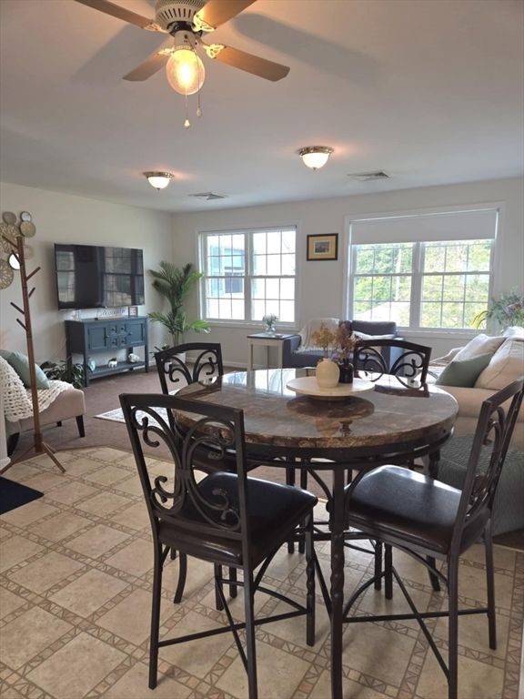 Dining room, Interior