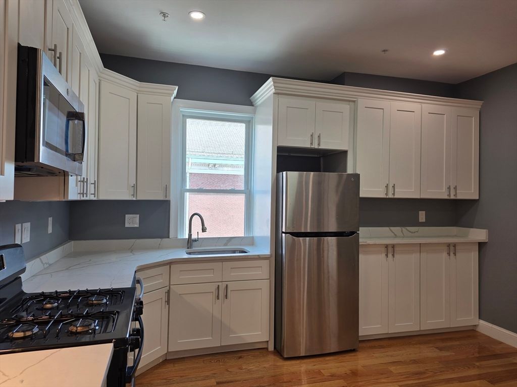 Interior, Kitchen, Recessed Lighting, Wood Texture Flooring
