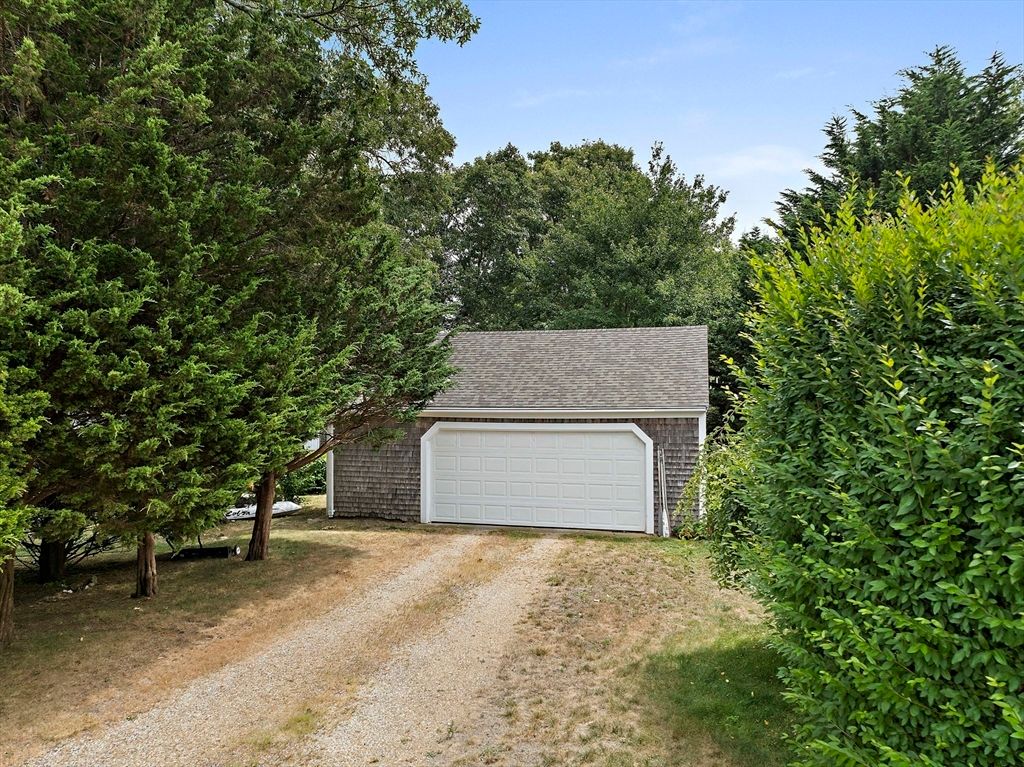 Backyard, Detached Garage, Exterior