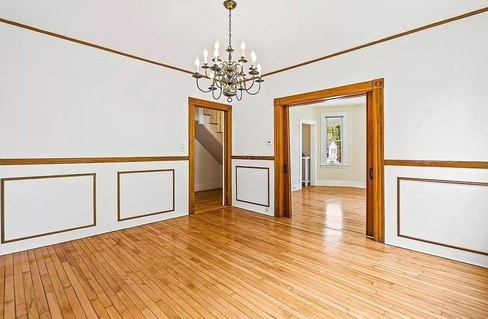 Chandelier, Empty room, Interior, Wood Texture Flooring