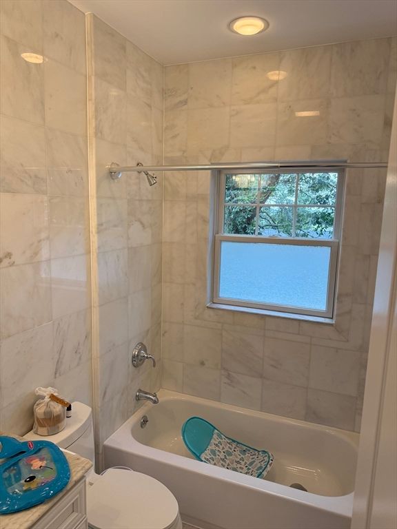 Bathroom, Interior, Marble Walls, Recessed Lighting