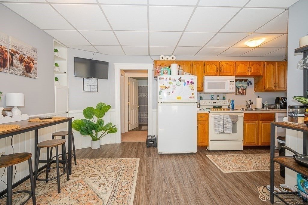Interior, Kitchen, Wood Texture Flooring