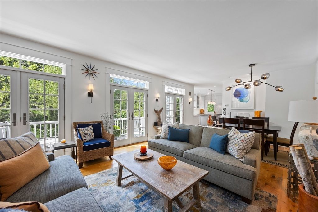 Dining room, Interior, Living room, Pendant Lights, Wood Texture Flooring